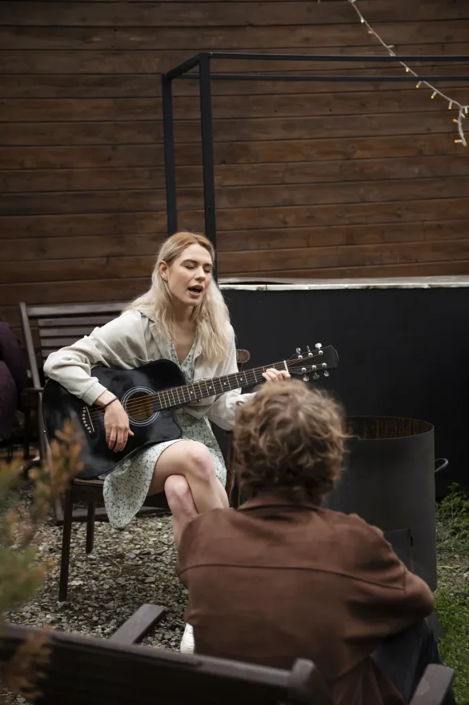 A live wedding singer.