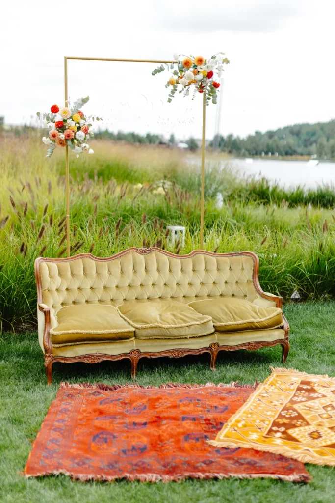 An example of using rugs outdoors.