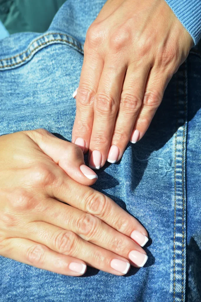 A beautiful french tip that would make for perfect classy wedding nails.