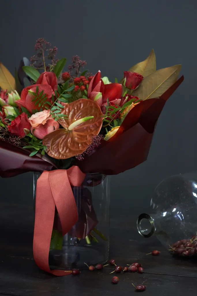 A moody bridal bouquet to help bring a little bit of a gothic vibe to your fall wedding.